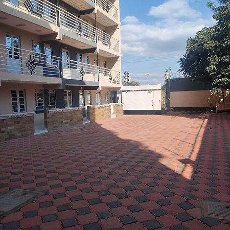 Rimaya Lounge Embu Ngoại thất bức ảnh